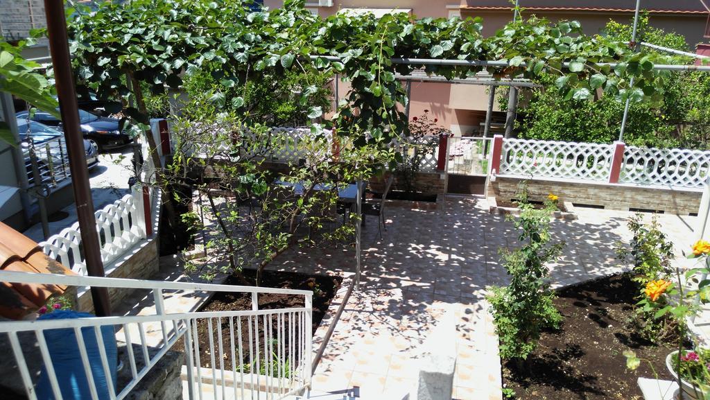 Badza Apartment Kotor Eksteriør bilde